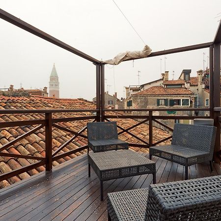 Charming House Iqs Apartment เวนิส ภายนอก รูปภาพ